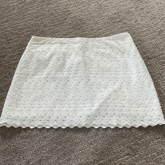 Lilly Pulitzer Dresses & Skirts - Cream Lilly Pulitzer skirt eyelet 6 white tate
